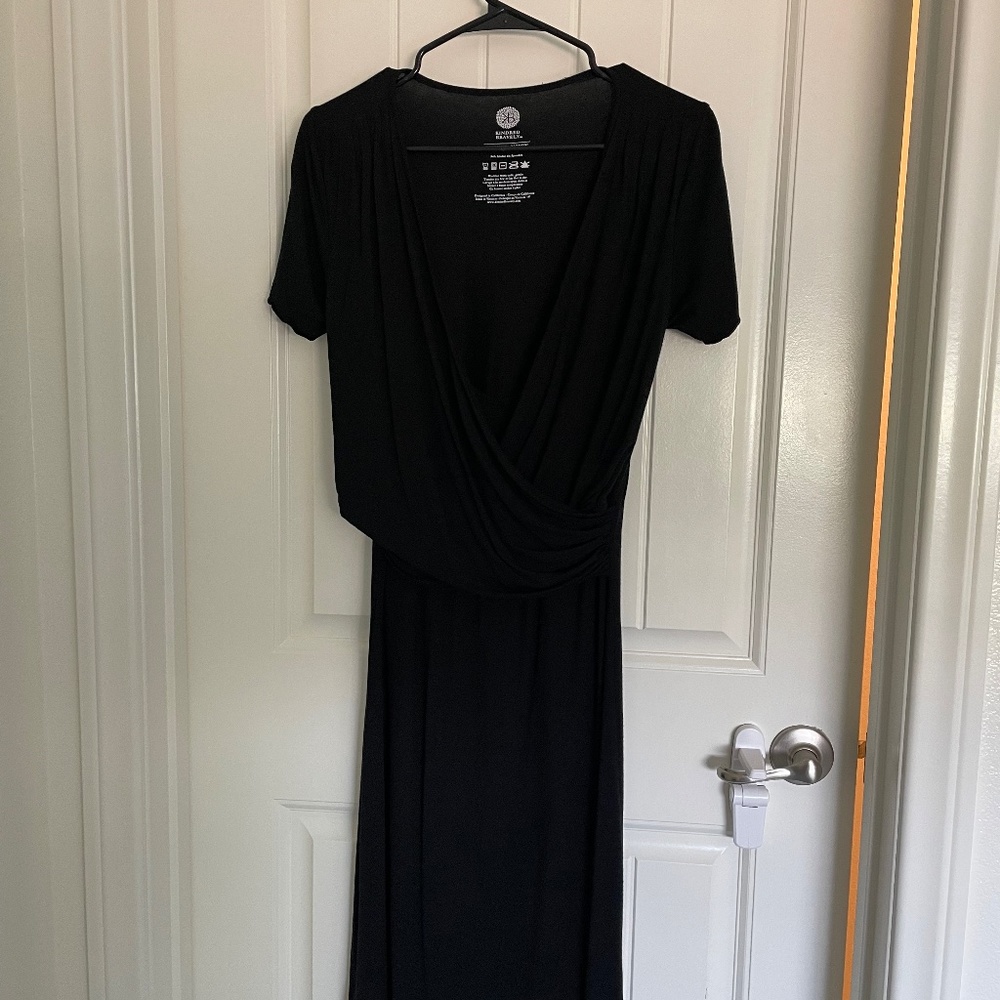 Kindred Bravely Maternity and Nursing gown